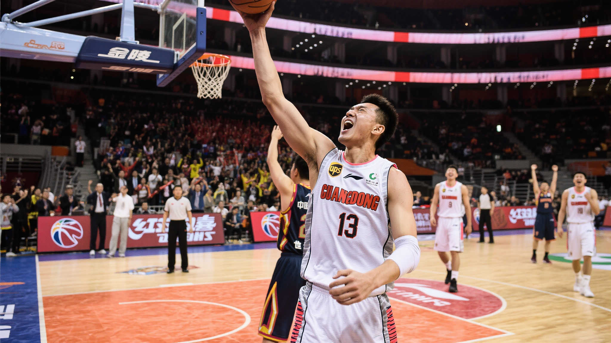 小胜里尔 小胜里尔