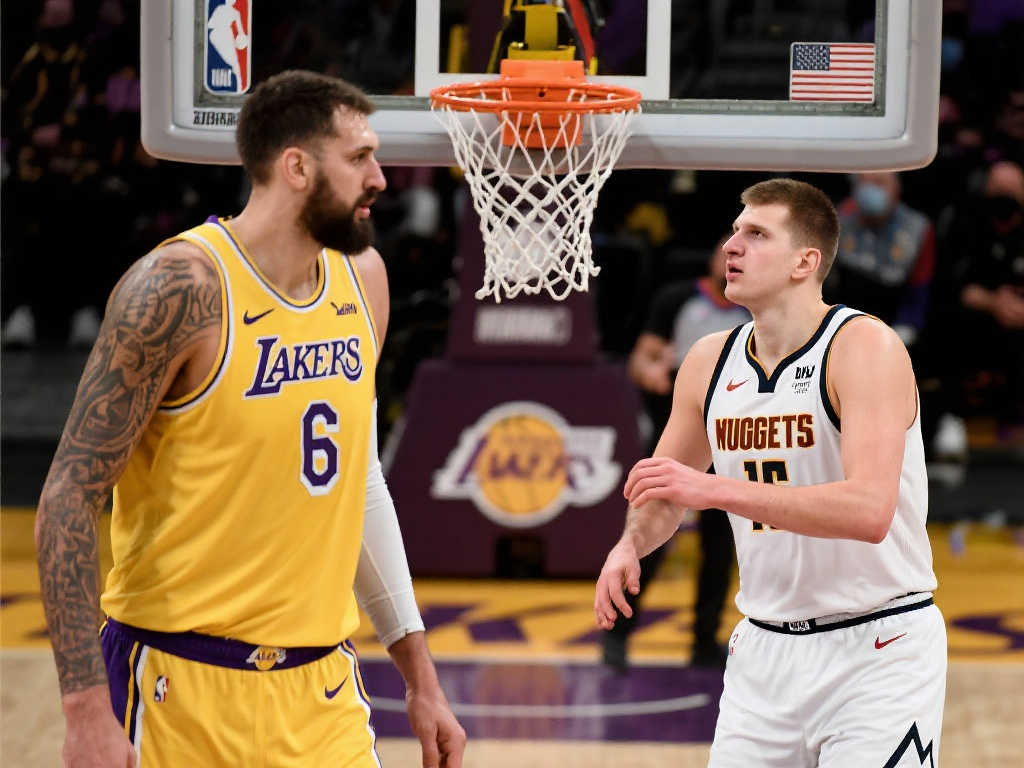 了球队的训 了球队的训