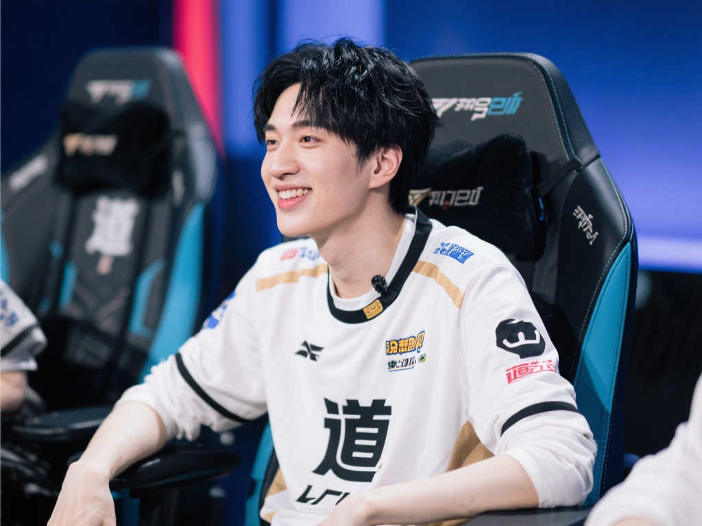 行动诠释着 行动诠释着